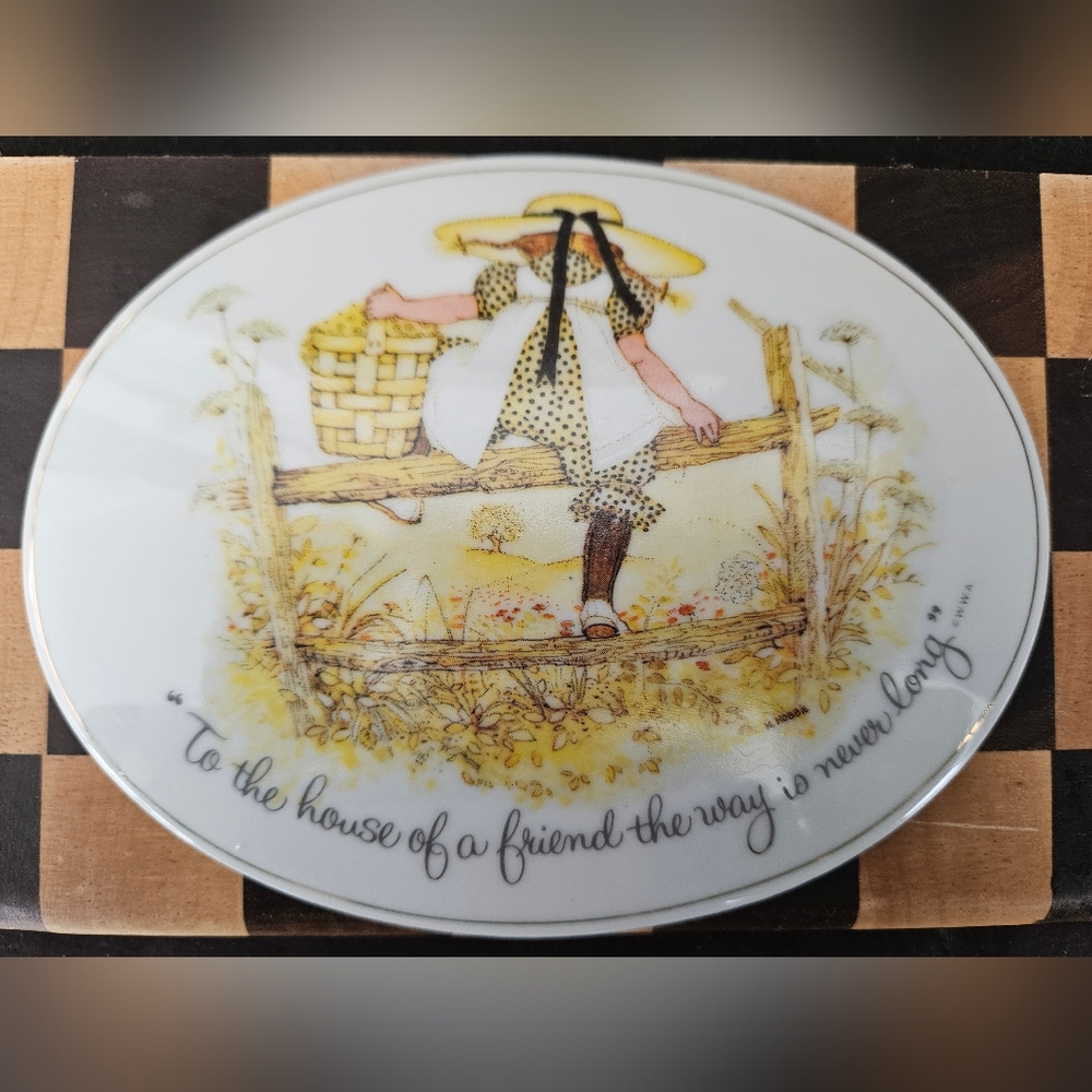 Vintage Holly Hobby Plaque
